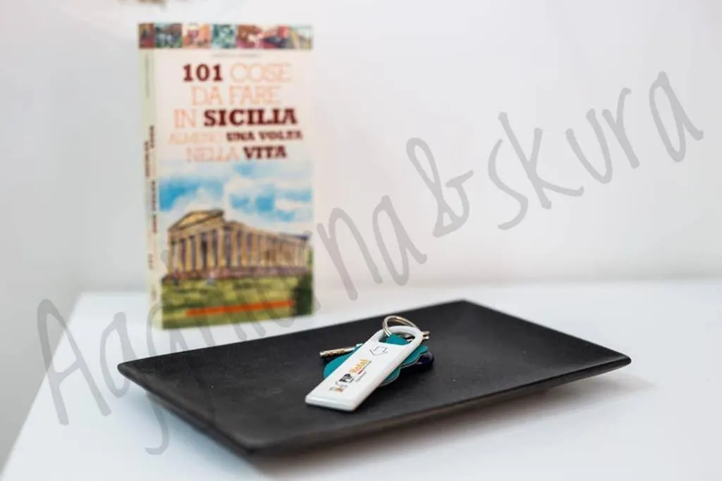 Agghiorna&Skura House Villa Palermo 0*,